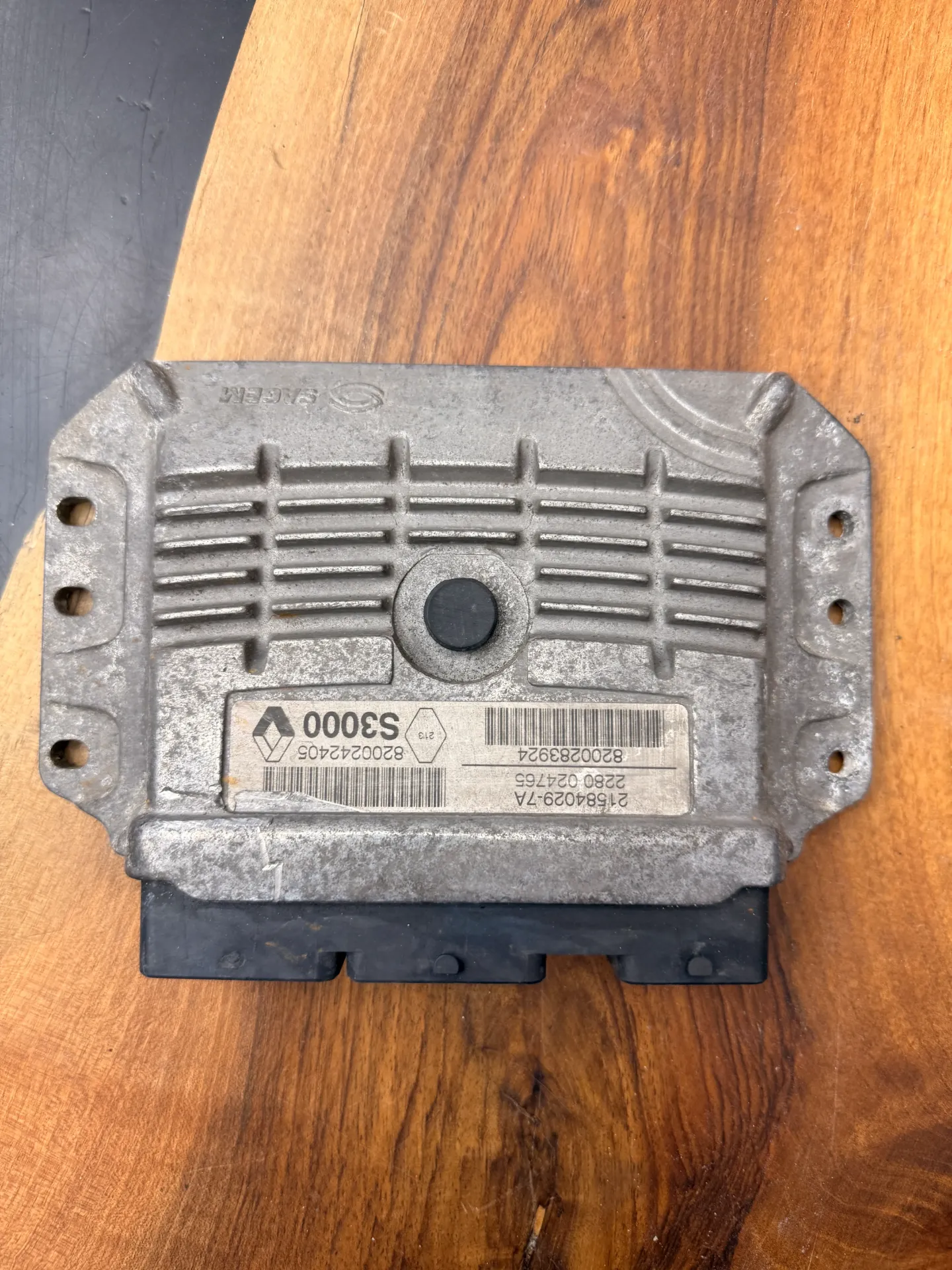 Calculateur Moteur | S3000 | 21584029-7A | 8200283924 | 8200242405