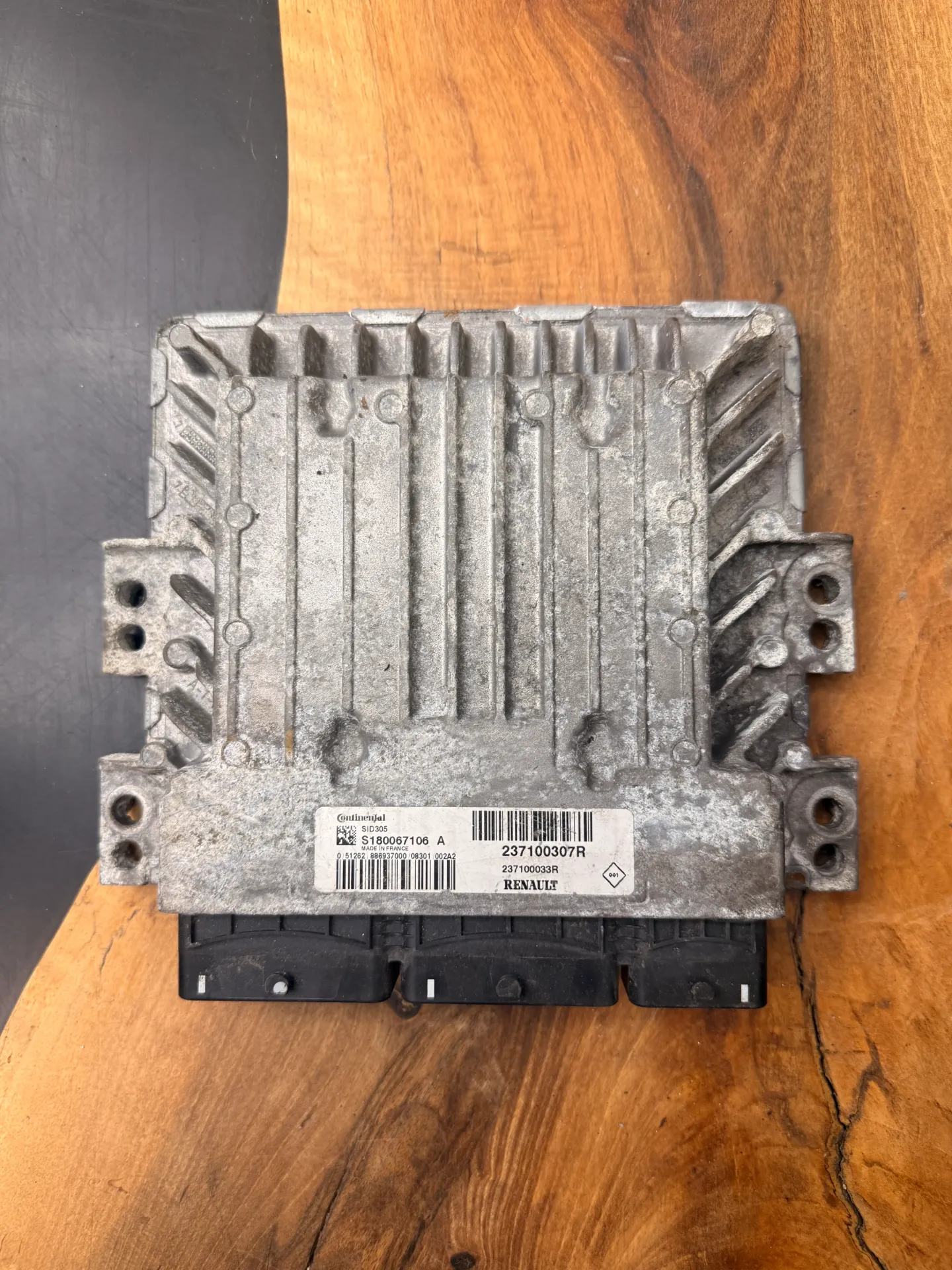 Calculateur Moteur I SID305 | S180067106A | 237100307R | 237100033R